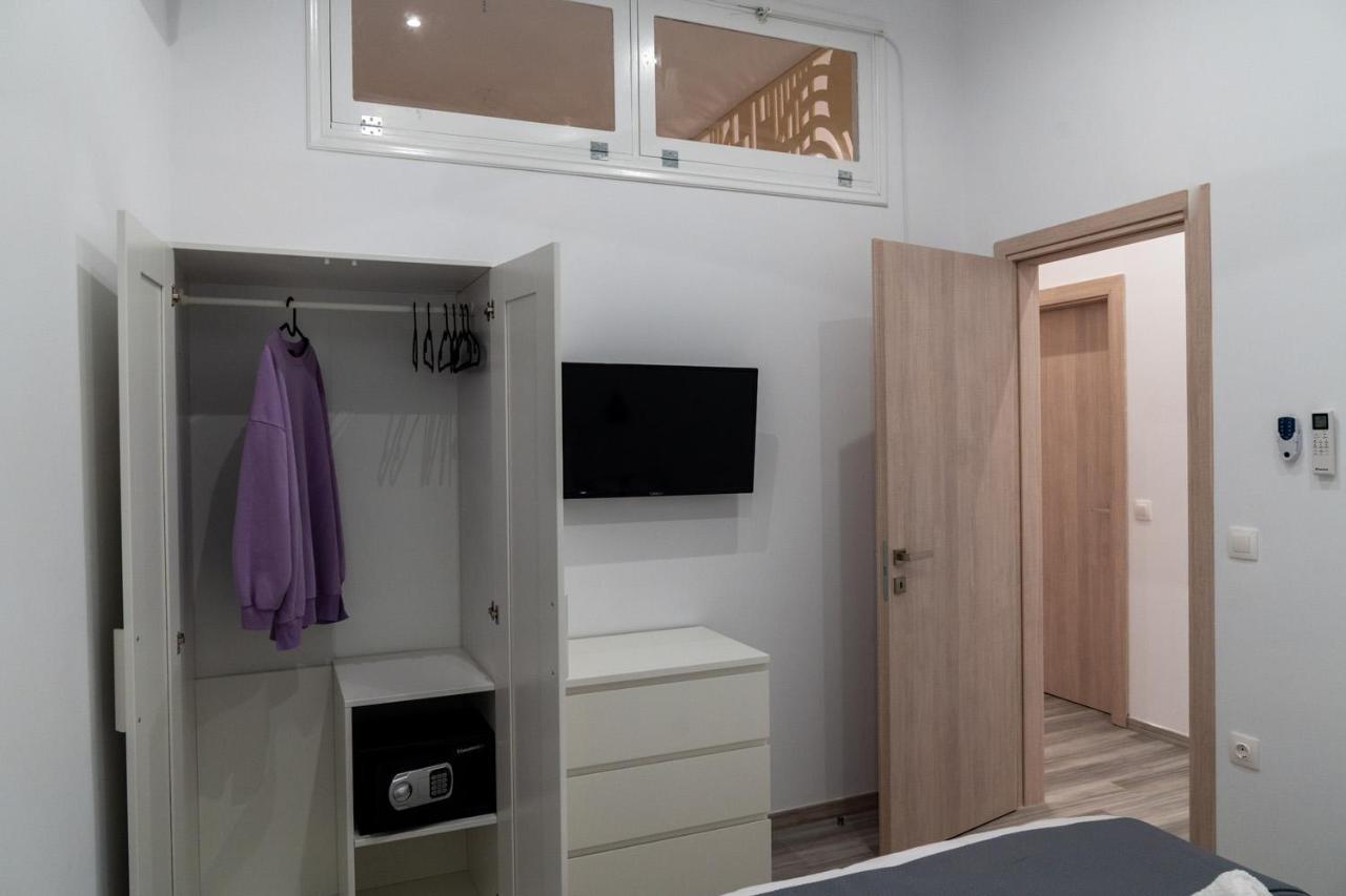 Central Suites Aegina 2 Zewnętrze zdjęcie