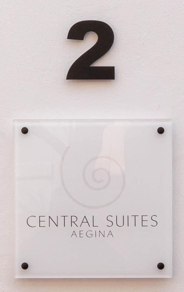 Central Suites Aegina 2 Zewnętrze zdjęcie